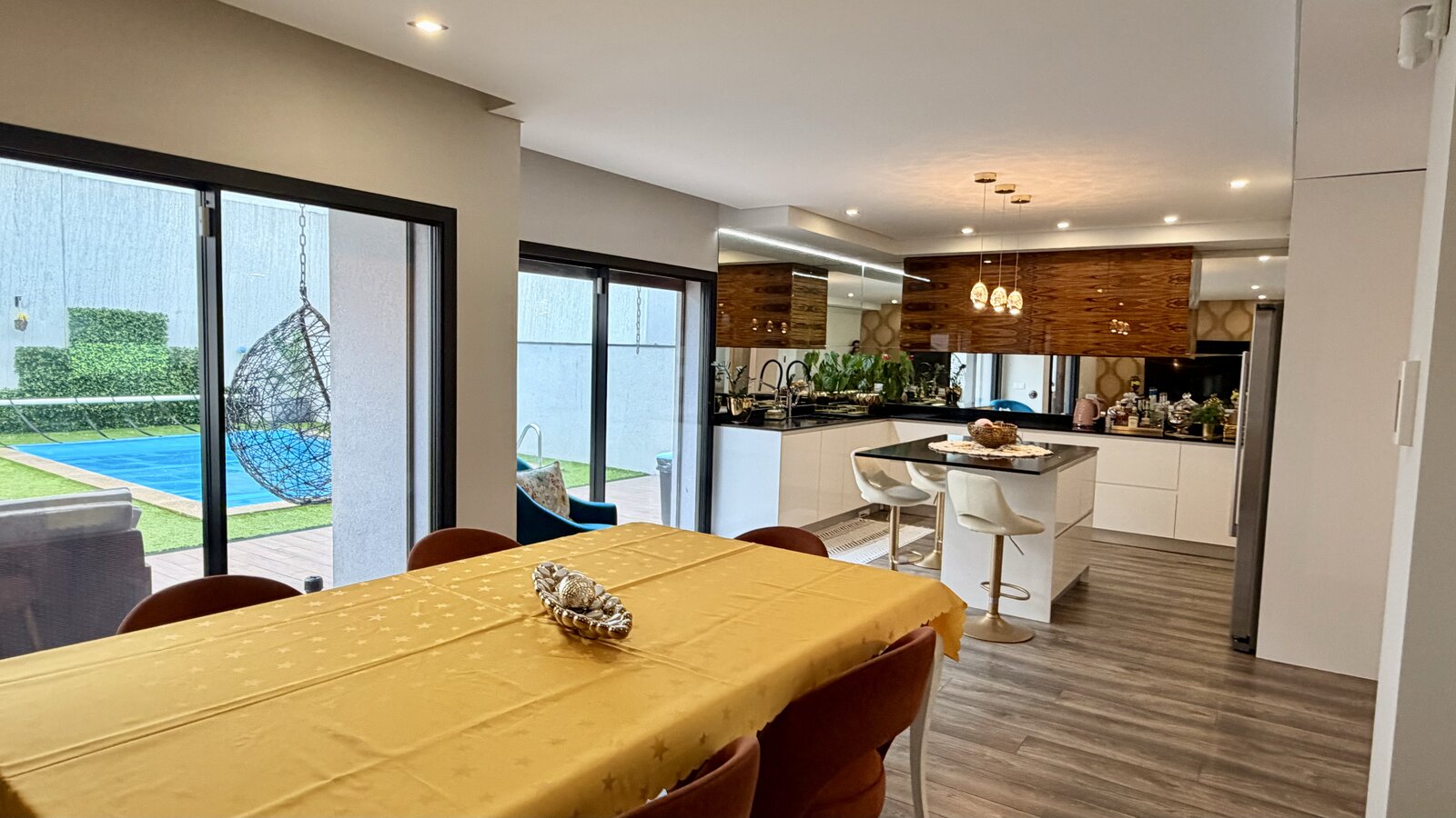 Cozinha e zona de refeições